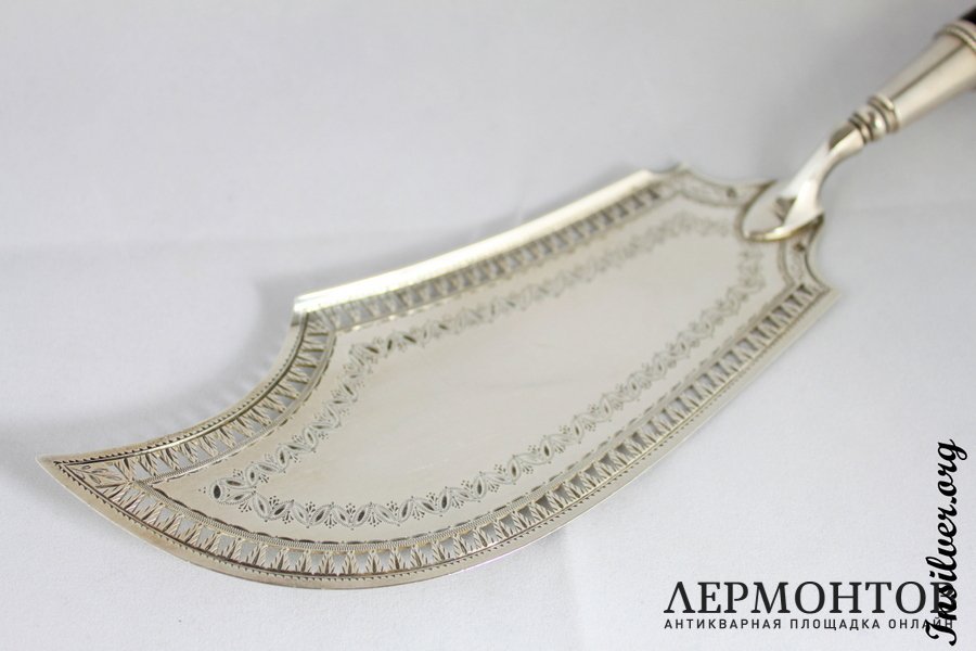Лопатка. 1819-1838 годы. Серебро 950. Франция