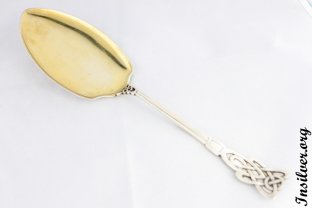 Лопатка Hertz в стиле модерн. Серебро 830 пробы, золочение. Дания, 1905 год.