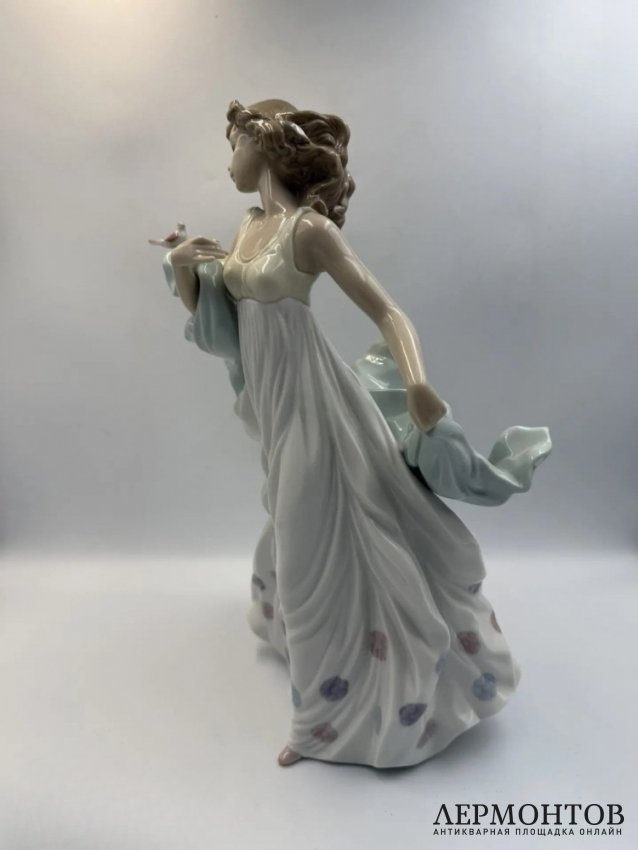 Статуэтка «Летняя серенада». Фарфор, роспись, Lladro, скульптор Regino Torrijos, Испания