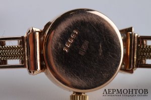 Часы наручные фирмы Чайка. Золото, бриллианты. Россия, 1990е