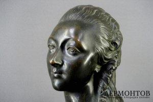 Кабинетная скульптура Бюст Марии-Антуанетты. Бронза, патинирование. Франция, XIX век. 