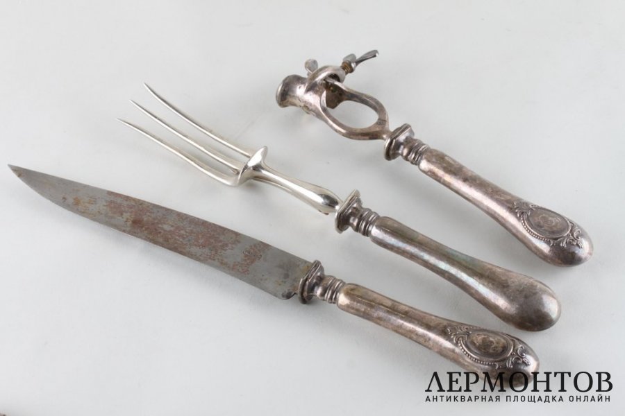 Набор для сервировки рыбы и мяса. Серебро 950 пр., кость. Франция, конец XIX века