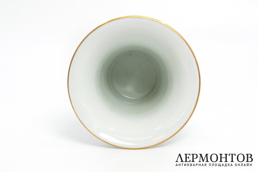 Ваза с живописным изображением цветов. Германия, мануфактура Meissen, 1924-1934 гг