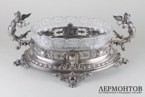 Ваза для фруктов с ручками в виде валькирий. Серебро 800 пробы. Германия.