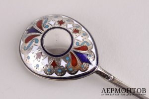 Ложка чайная. Густав Клингерт. Серебро 84 пробы, выемчатая эмаль. Россия, XIX век.