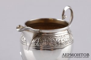 Молочник в классическом стиле. Серебро 800 пробы. Европа