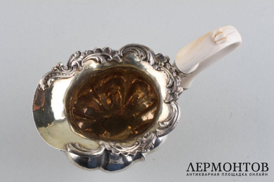 Молочник. Серебро 84 пробы, кость. Российская империя, Москва, 1843-45.