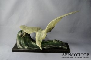 Альбатрос. J. Loriot. Металл, мрамор, ручная роспись. Франция, 20-30-е годы ХХ века. 