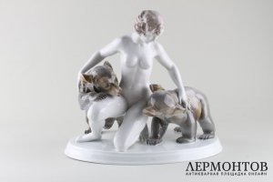 Статуэтка. Девушка с медвежатами. Rosenthal. Германия, XX в.