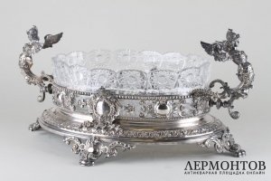 Ваза для фруктов с ручками в виде валькирий. Серебро 800 пробы. Германия.