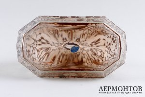 Графин из стекла цвета salmon. Серебро 925 пробы. Италия, 1935-1945 гг.