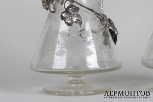 Парные графины для вина с декором в виде виноградной лозы. Зап. Европа, кон. 19 в.