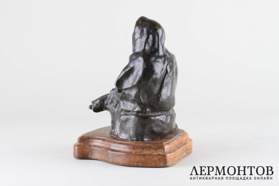 Скульптура Ребе со свитком Торы. Бронза. Европа, 20 век.