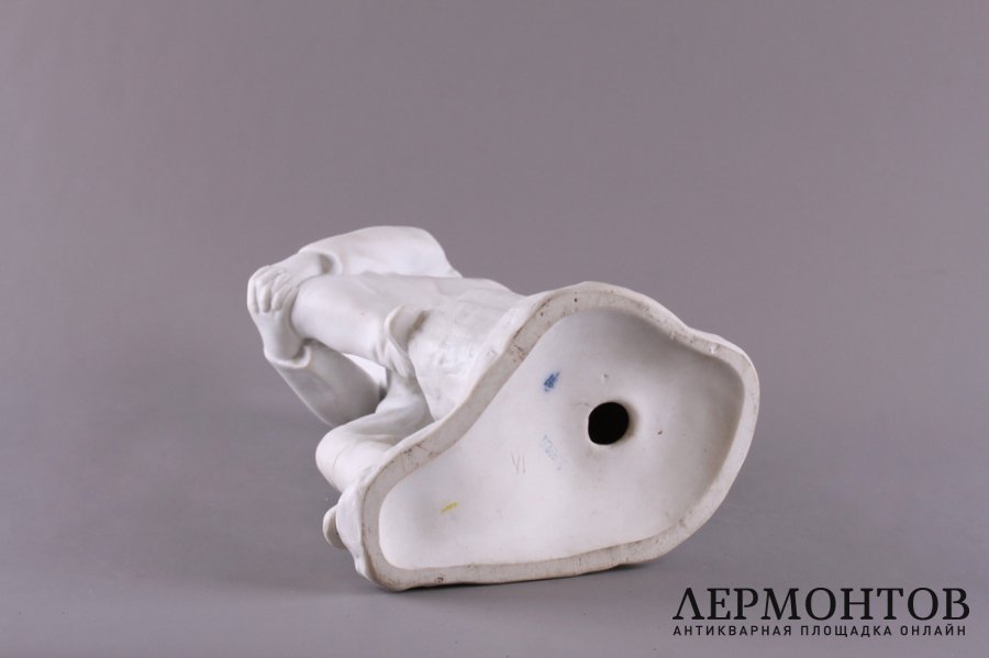Статуэтка Максим Горький. Фарфор. СССР, ЛФЗ. 1950-е.