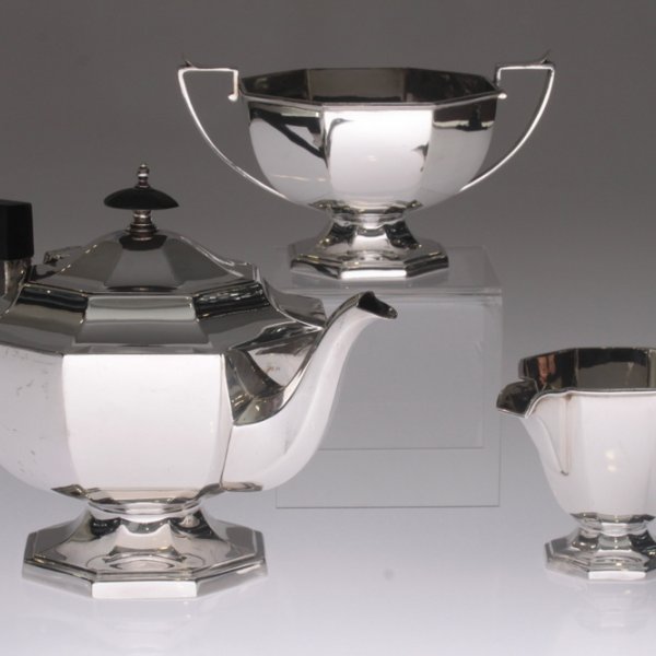 Чайный сервиз Walker amp Hall. Серебро 925. Англия