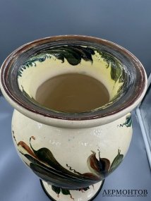 Ваза — подарок И. С. Густову. Керамика, роспись, СССР