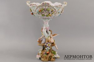 Ваза для фруктов Амур и Психея. Фарфор, роспись. Германия, Ширхольц, 1867 - 1911.