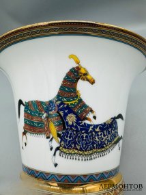 Ваза «Cheval d'Orient». Фарфор, Hermès, Франция