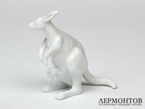 Статуэтка «Кенгуру с детенышем». Фарфор, Rosenthal, Германия, XX век