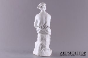 Статуэтка Максим Горький. Фарфор. СССР, ЛФЗ. 1950-е.