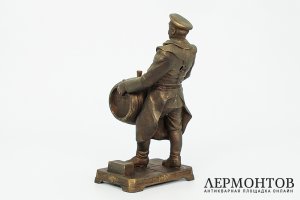 Статуэтка Разносчик пива, пепельница и гильотина для сигар. Германия, 2 пол. 20 в.