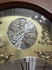 Напольные механические часы «Tempus Fugit». Дерево, латунь, Германия