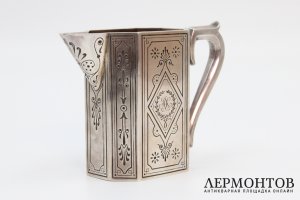 Молочник с орнаментом. Серебро 84 пр. Российская империя, Петербург, Фаберже, 1880-90