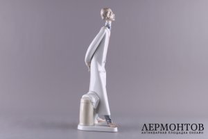 Статуэтка Доктор. Фарфор, глазурь. Испания, ман-ра Ladro, 1970-е гг.