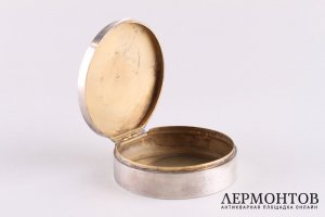 Шкатулка с эмалью гильоше. Серебро 900 пробы. Австрия.