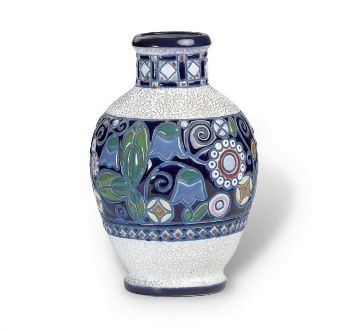 Ваза «Колокольчики». Фаянс, Amphora, Чехословакия, 1920-е годы