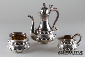 Чайно-кофейный сервиз из трех предметов. Серебро 84 пробы. Россия