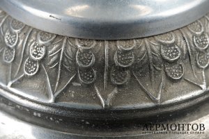 Декоративный наградной кубок с изображением Спасской башни. СССР, 1960-80-е гг. Металл.