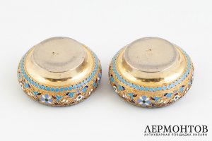 Парные солонки. Российская Империя, мастер В. Андреев, 1899-1908 гг. Серебро 84 эмаль