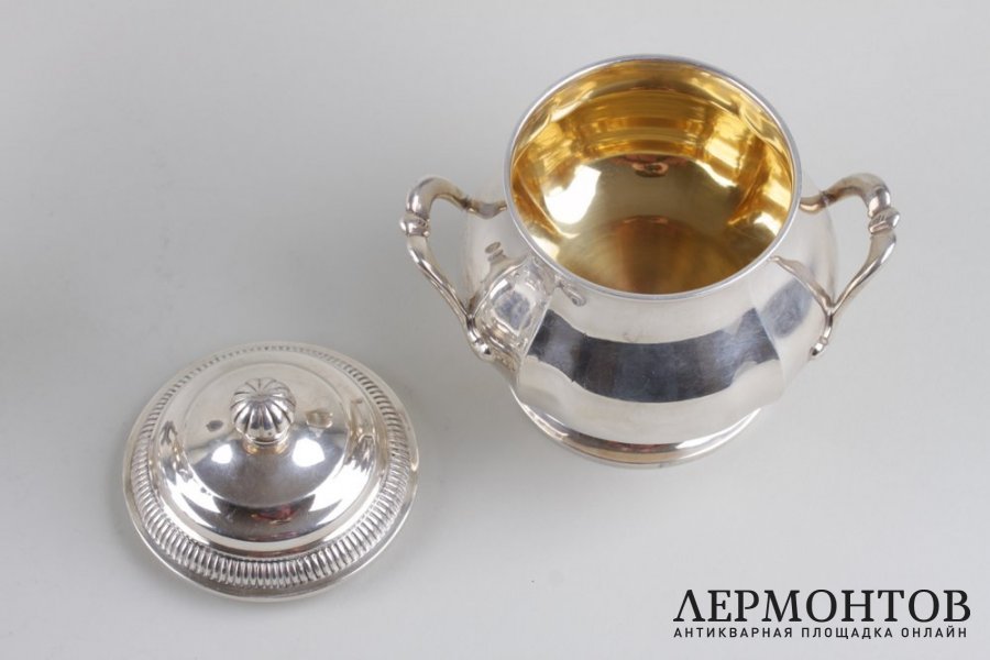 Чайный и кофейный сервиз в классическом стиле. Серебро 950 пробы. Франция, кон. XIX в