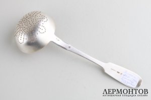 Ложка-ситечко. Серебро 84 пробы. Российская империя, Владимиров, 1899-1903
