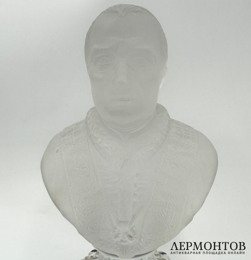 Бюст Папа Римский Пий IХ. Франция, Baccarat, 19 век. Стекло.