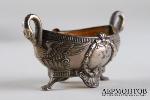 Комплект солонок с ложечками в коробке. Серебро 950 пробы. Франция, XIX в.