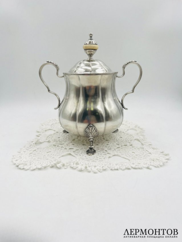 Сахарница на ножках. Серебро 84 пробы, Россия, 1886 год