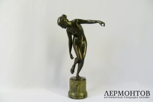 Диана. Бронза, патинирование, мрамор. Европа, XIX век.