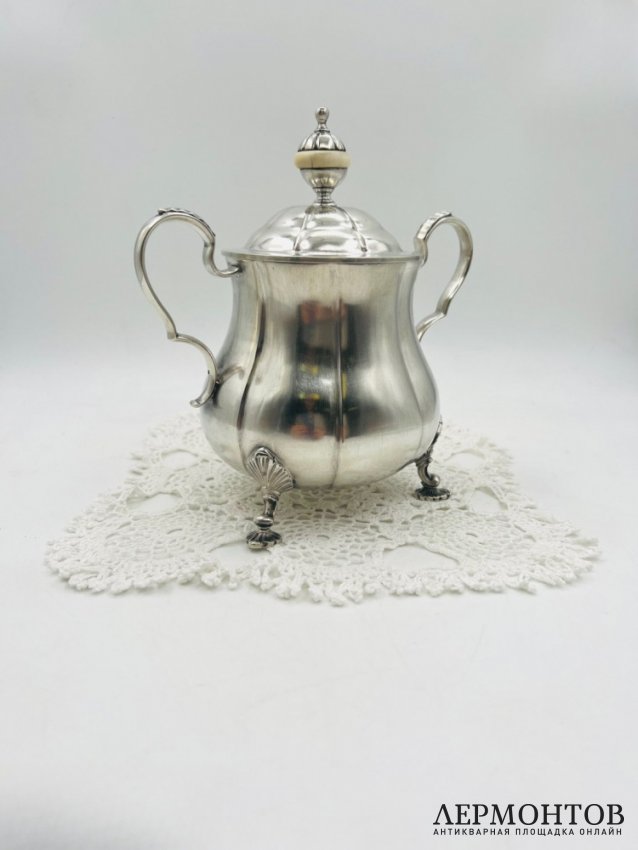 Сахарница на ножках. Серебро 84 пробы, Россия, 1886 год
