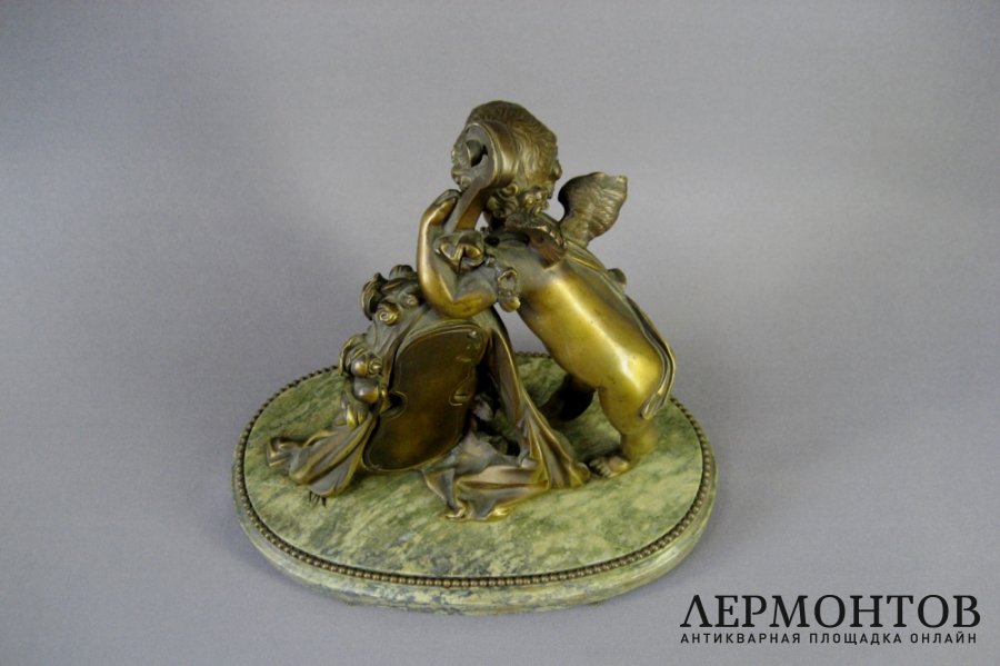 Амур, играющий на виолончели. Бронза, патинирование, мрамор. Европа, XIX век.