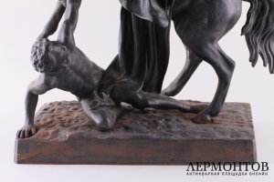 Конь с упавшим всадником. П.К. Клодт. Чугун. СССР, Касли, 1958