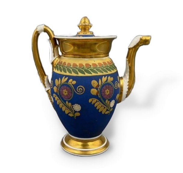 Кофейник в стиле ампир. Фарфор, роспись, Blerzy & Sauvage, Франция, 1805–1815 годы