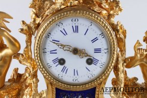 Каминные часы с фарфоровыми вставками в ст. Второго Ампира.  Париж, посл. треть 19 в.