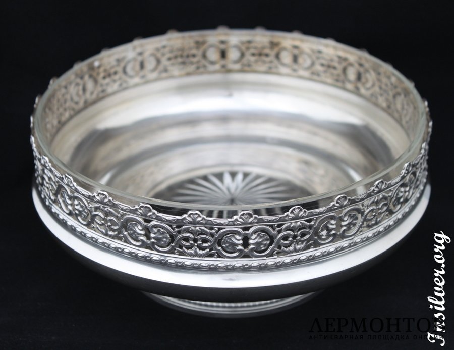 Ваза ажурная с хрустальной вставкой. Ravinet et Denfert. Серебро 950. Франция