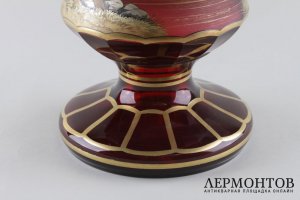Ваза с живописным рисунком Экипаж. Зап. Европа, 19 в. Красное стекло.