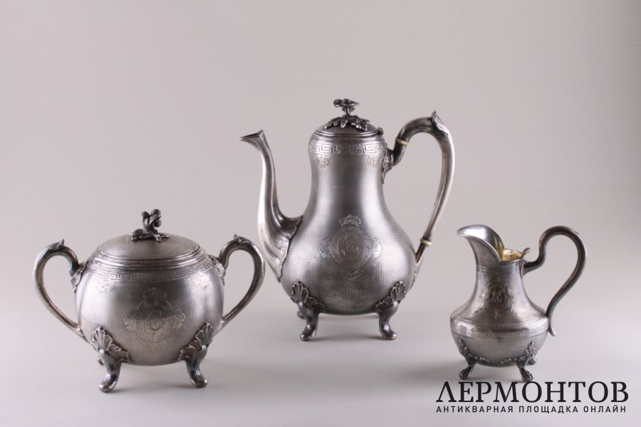Чайный сервиз в технике гильоше. Серебро 950 пробы. Франция. XIX в.