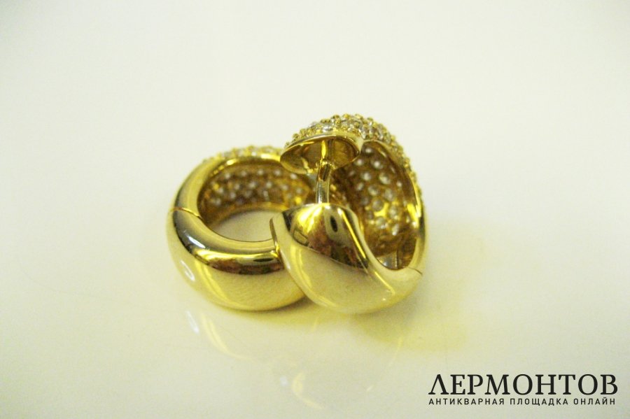 Серьги. Золото 750 пробы, бриллианты. Франция, XX век.