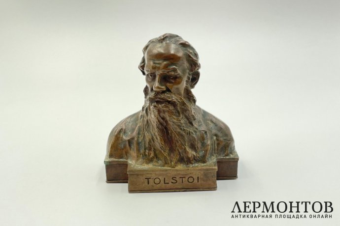 Бюст писатель Лев Толстой. Австрия, H. Muller, 1900-е гг. Бронза, патина.