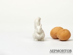Статуэтка «Белка». Фарфор, Lorenz Hutschenreuther, Германия, XX век